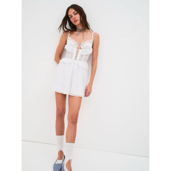 🔥 FOR LOVE & AND LEMONS FARMHOUSE WHITE SLIP CORSET LACE MINI DRESS MEDIUM HOT! - Picture 3 of 13